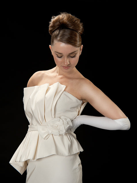 anna nieman designer wedding dress Boston. An elegant gown from silk/faille, column silhouette