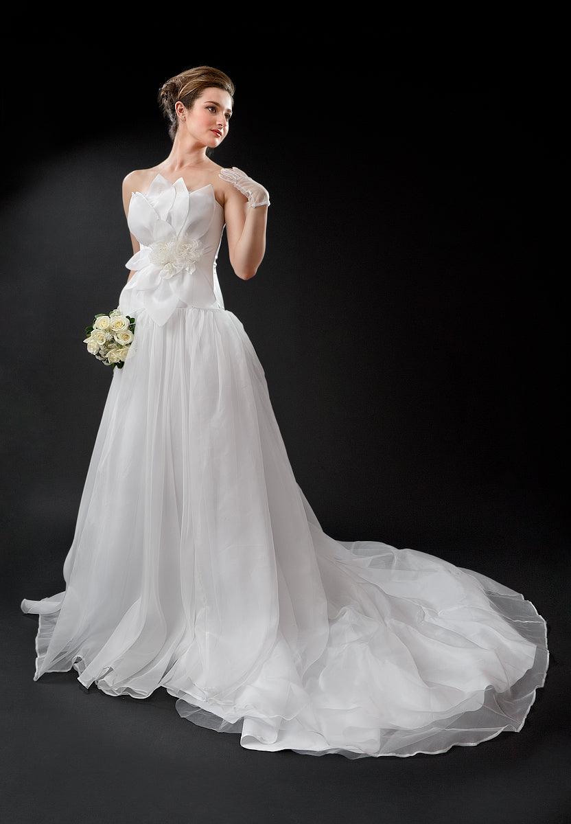 anna nieman designer wedding dress Boston. Romantic style gown from silk/organza with beautifully floral appliqué on the top